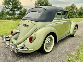 Käfer Cabrio 1965 Kiwi Grün body off restauriert – Verkauft 14