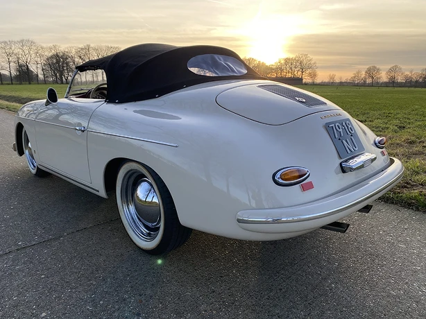 Porsche speedster huren achterkant 3